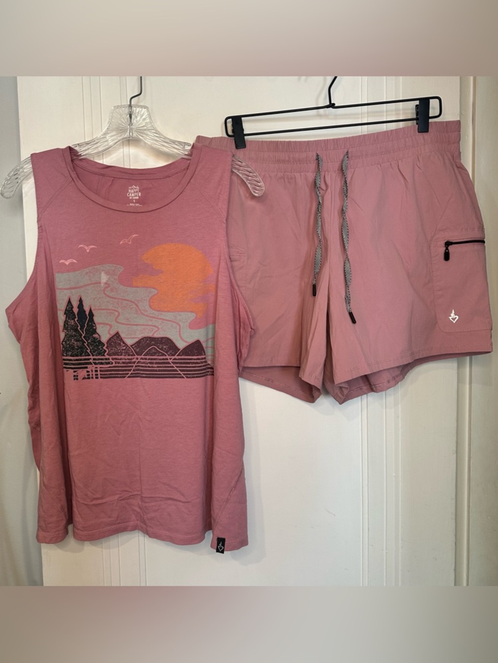 Womens Torrid Happy Camper Ripstop Cargo Shorts 0563 with matching tank size 1